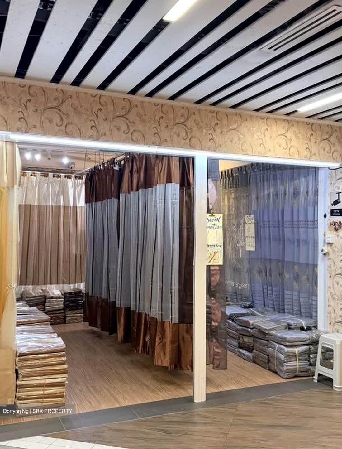 Loyang Point (D18), Retail #545150961